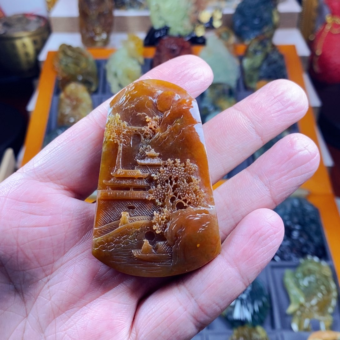 蛇纹石玉颈饰未镶嵌?****?