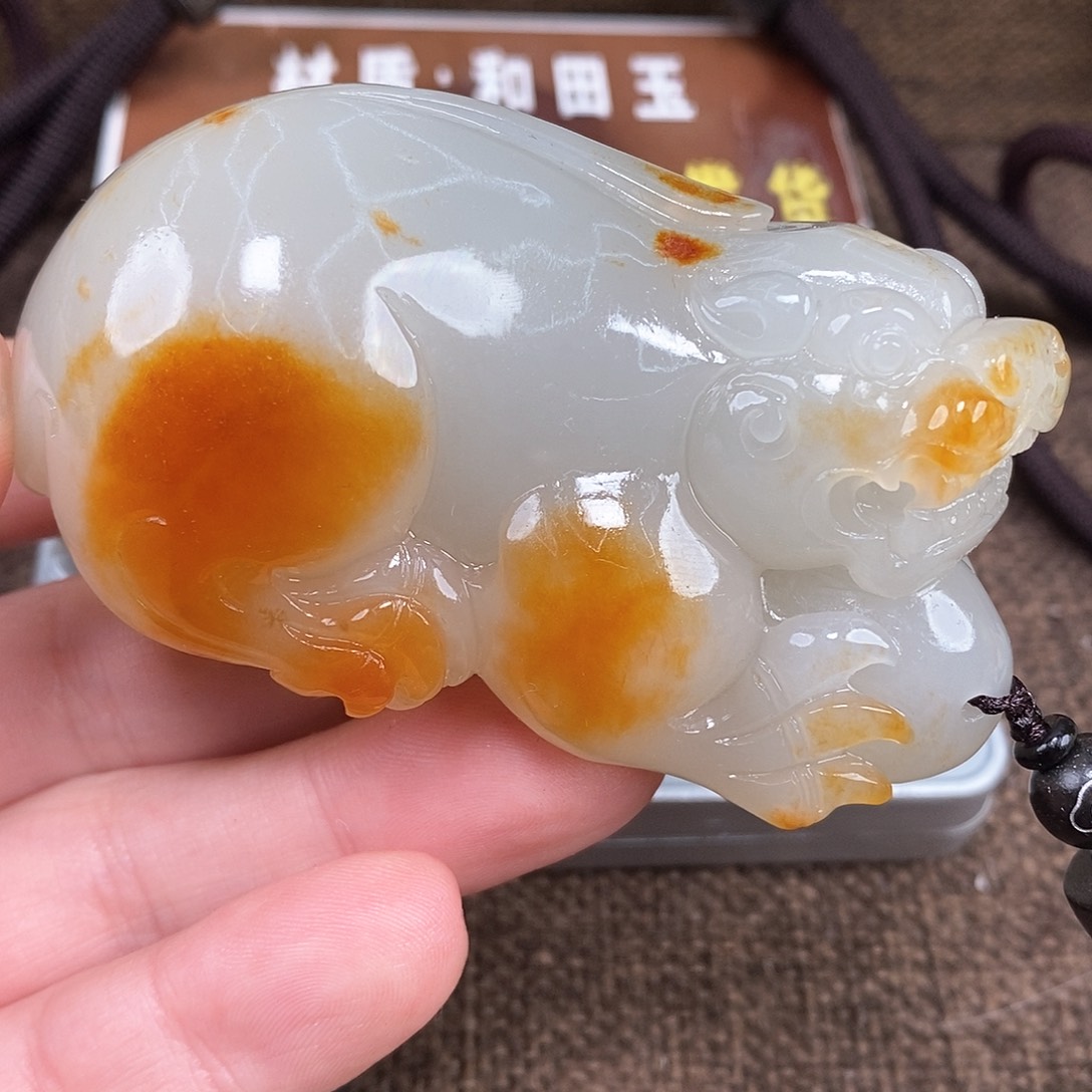 和田玉颈饰未镶嵌