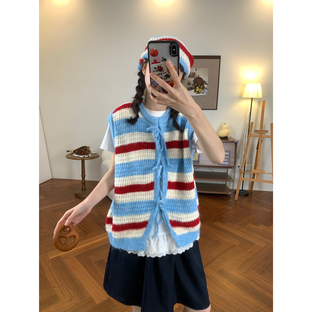 显白彩色条纹毛衣马甲女韩版秋冬新款叠穿小个子针织开衫坎肩马夹