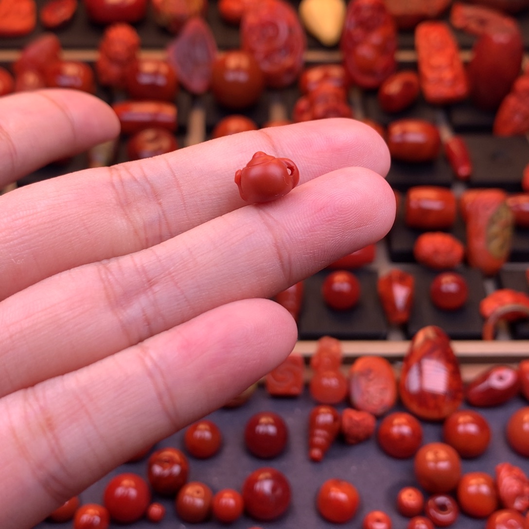 南红玛瑙未镶嵌原矿茶壶8mm