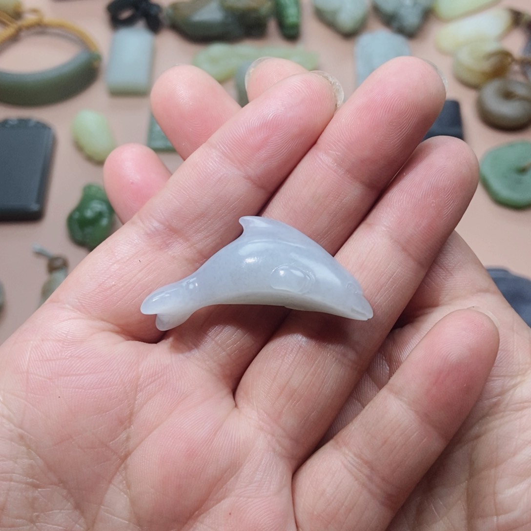 和田玉颈饰未镶嵌定制