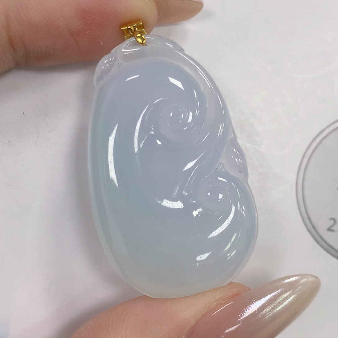 颈饰18K金镶嵌翡翠