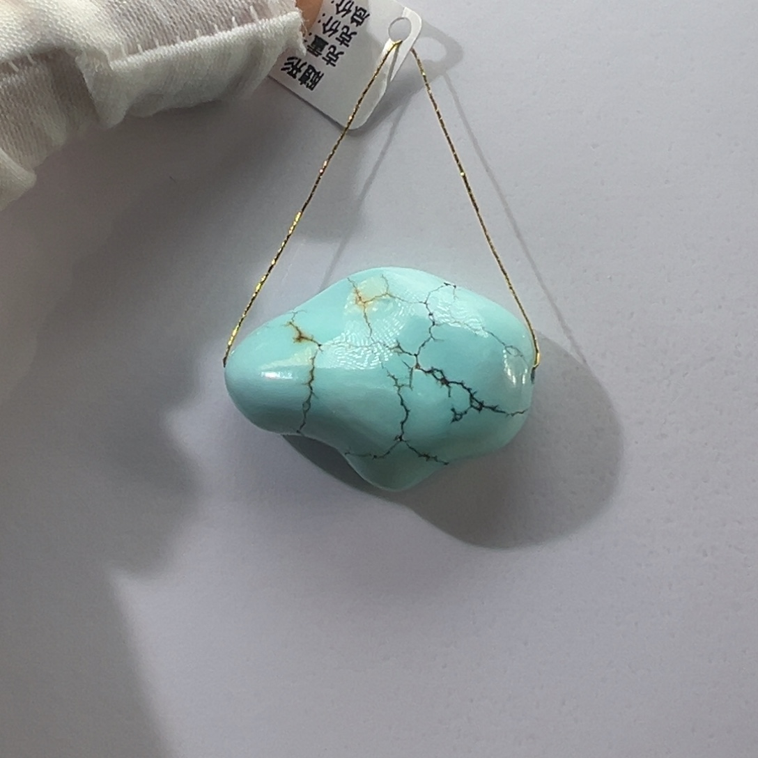 绿松石未镶嵌挂件