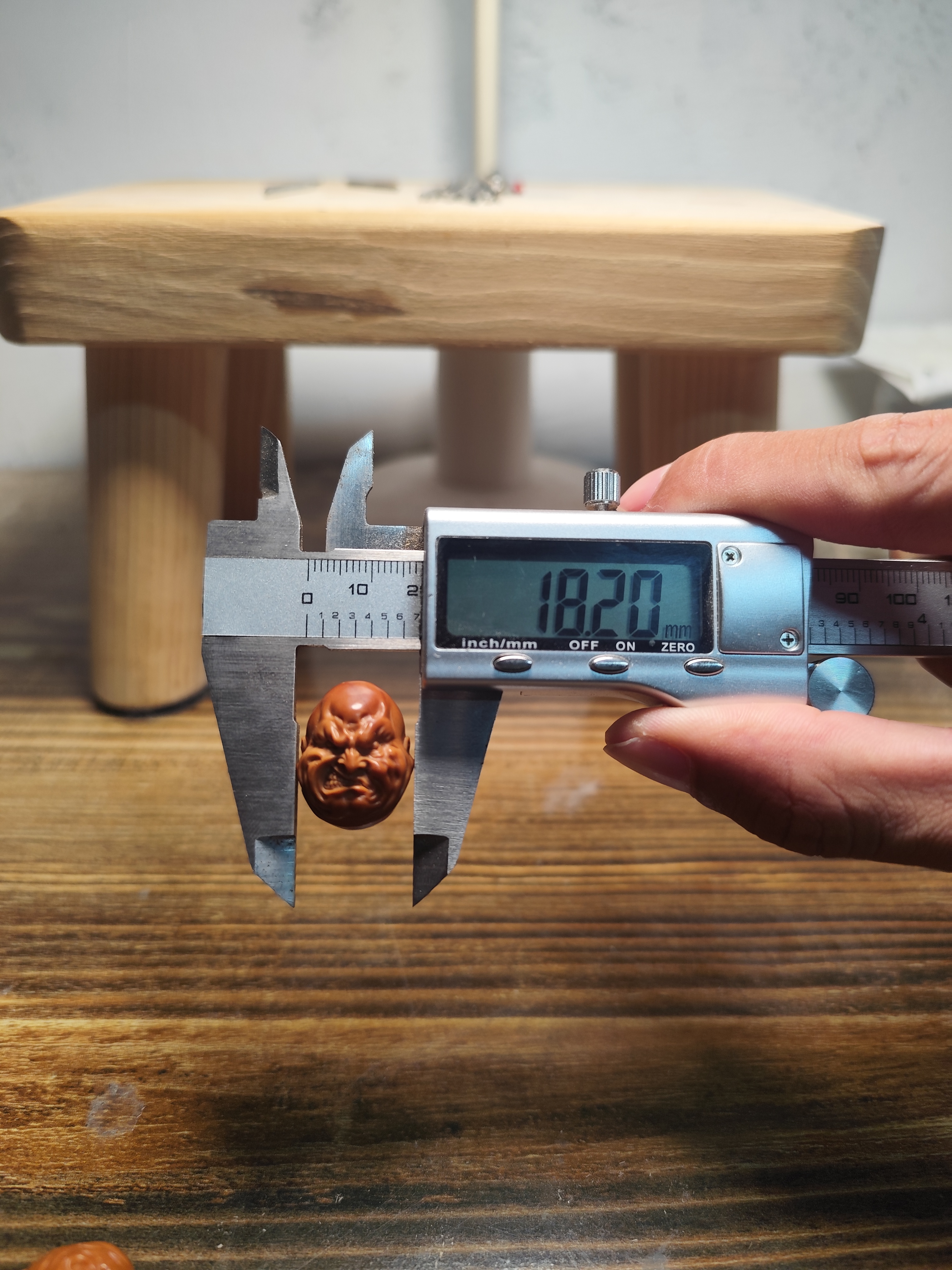 精品橄榄核放漏恶僧一代1.8呲牙
