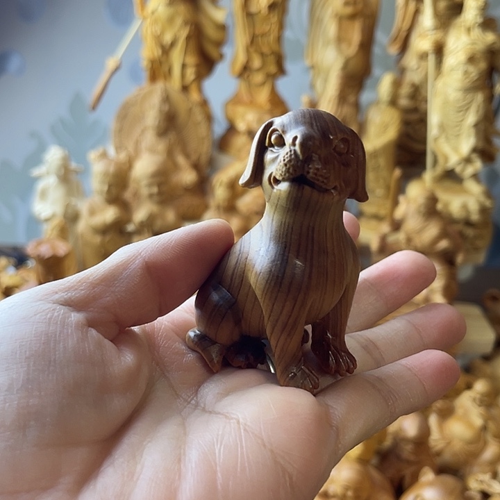 柏木（崖柏）崖柏生肖犬