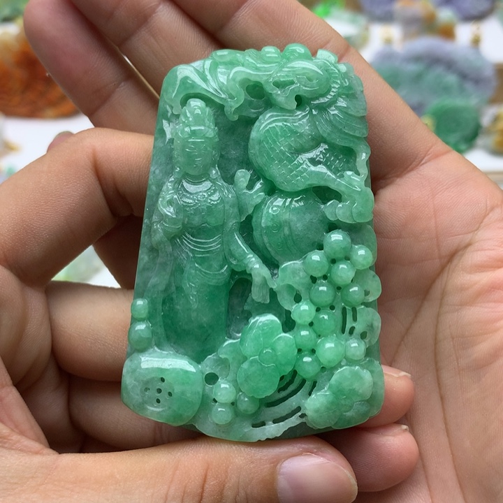 颈饰未镶嵌翡翠翡翠