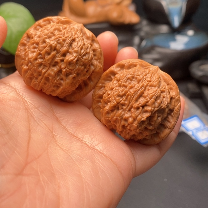 把件文玩核桃血麒麟40尺