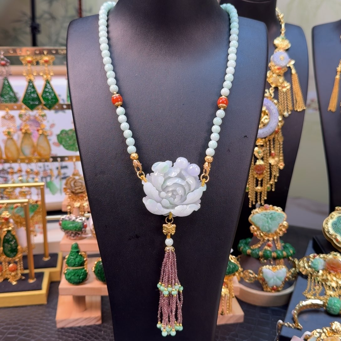 翡翠未镶嵌颈饰福利款套装