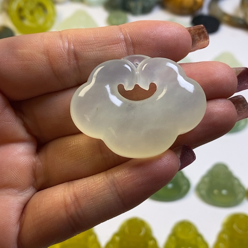 【闪购商品】蛇纹石玉颈饰未镶嵌