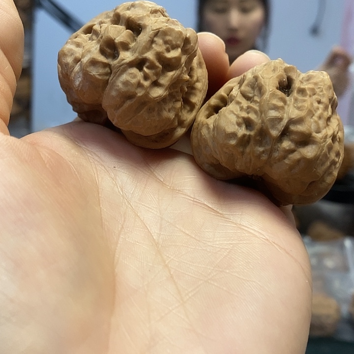 把件文玩核桃40红皮大肚子蛤蟆头