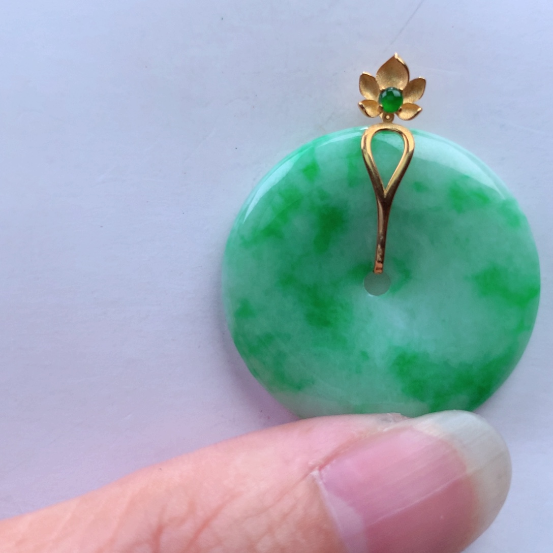 翡翠吊坠(不含链)18K金镶嵌