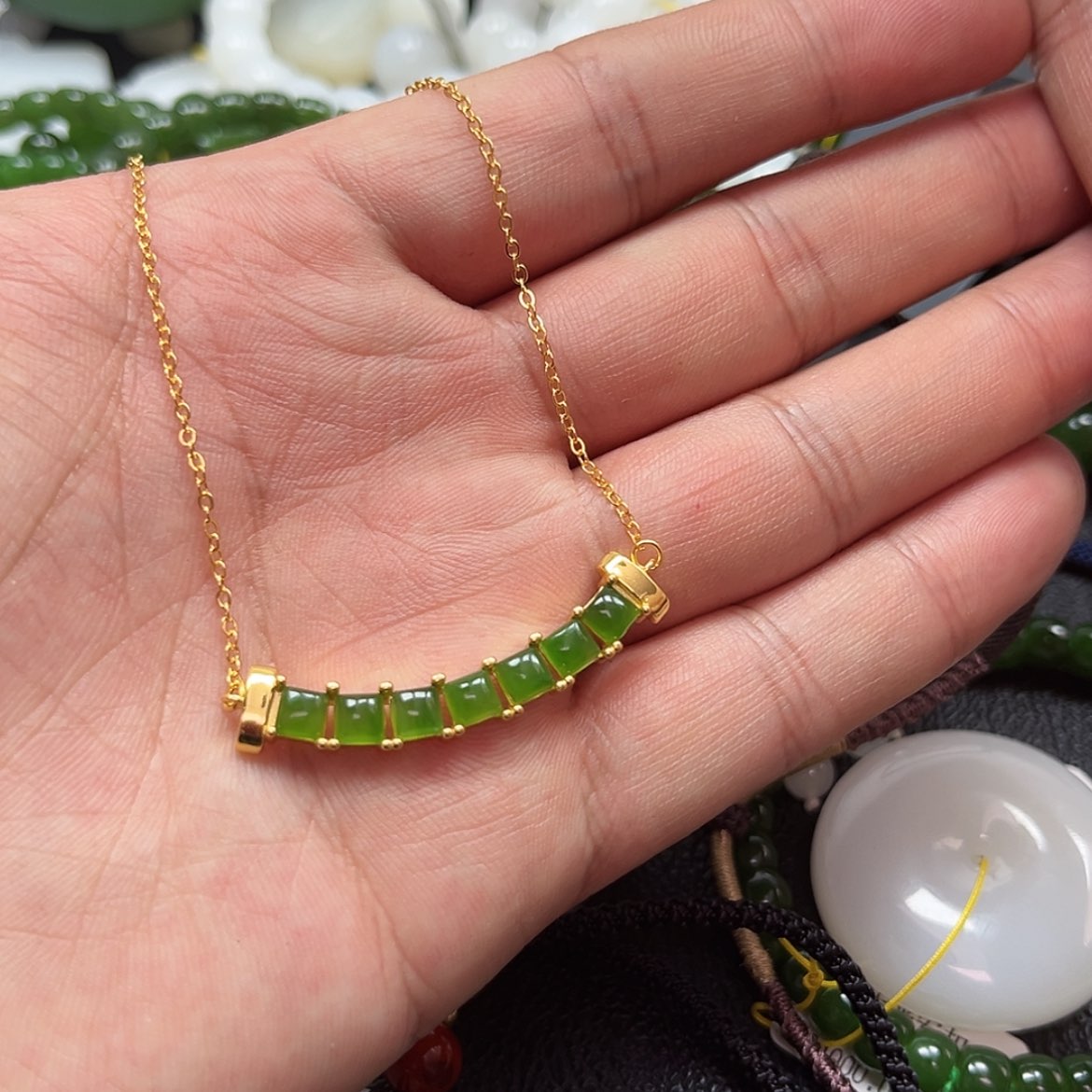 【闪购商品】和田玉颈饰未镶嵌会***?