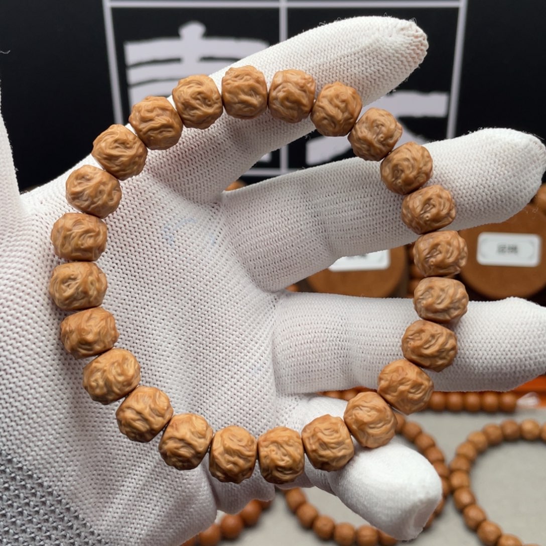 2***2猴头核桃吊坠龙蛇之变全品机雕