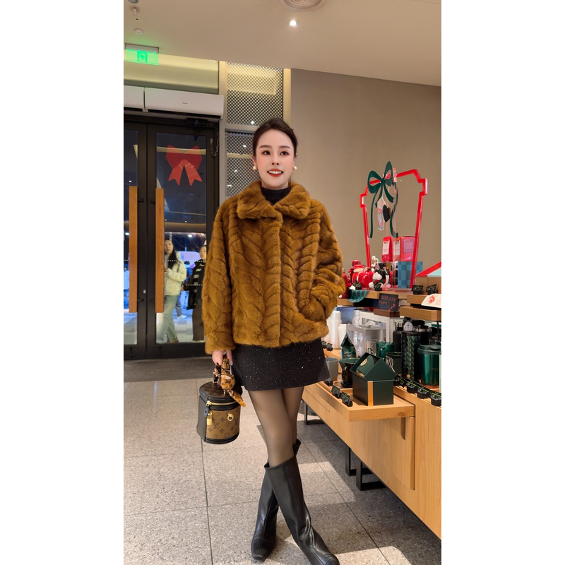 人造皮草 2025新款皮毛花狐貂毛毛短款外套