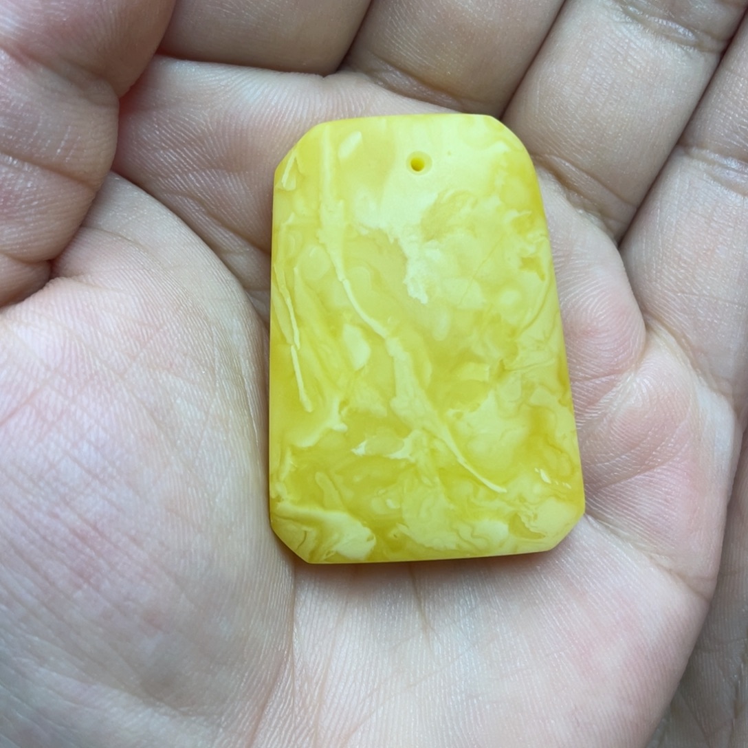 蜜蜡未镶嵌吊坠(不含链)