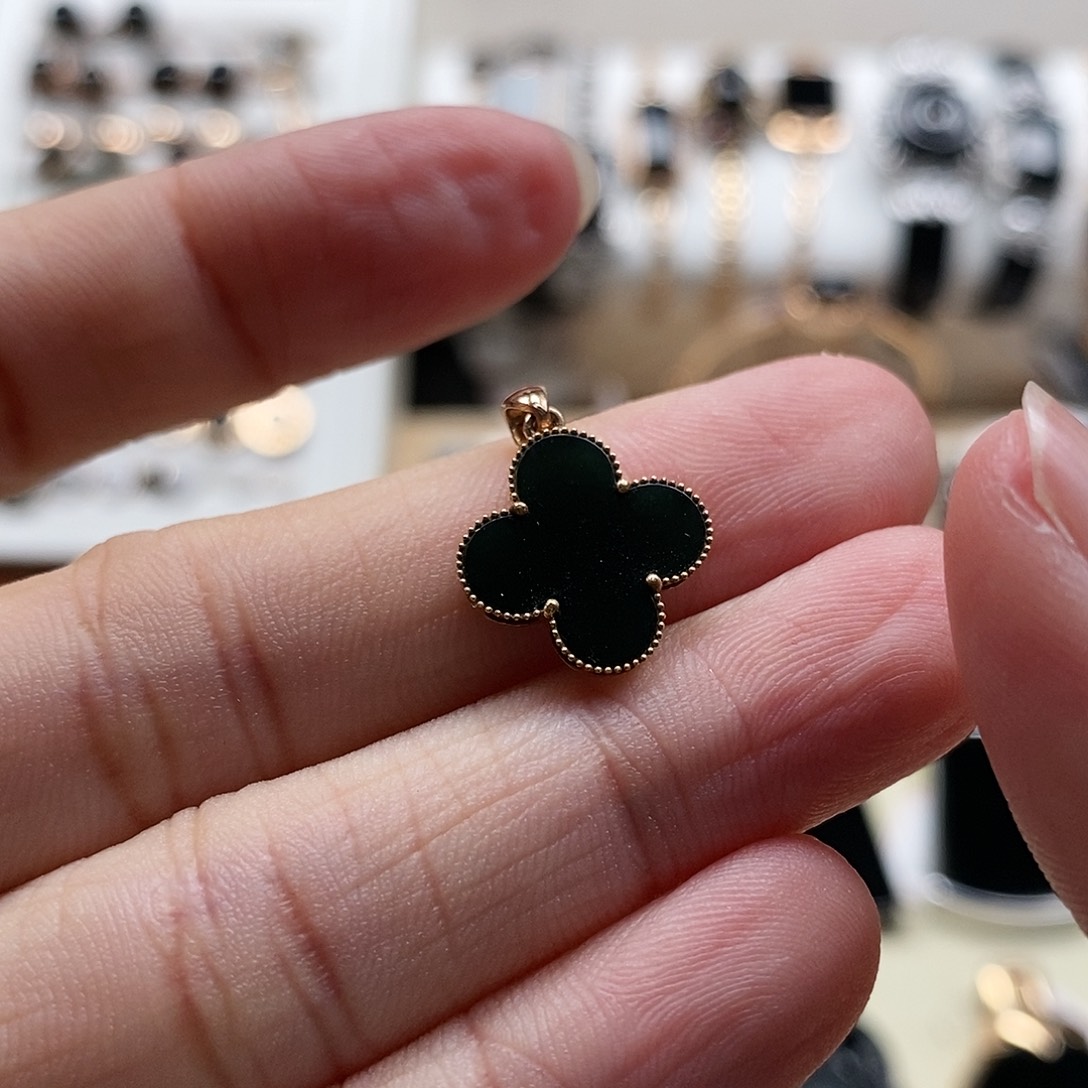 翡翠18K金镶嵌吊坠(不含链)墨翠