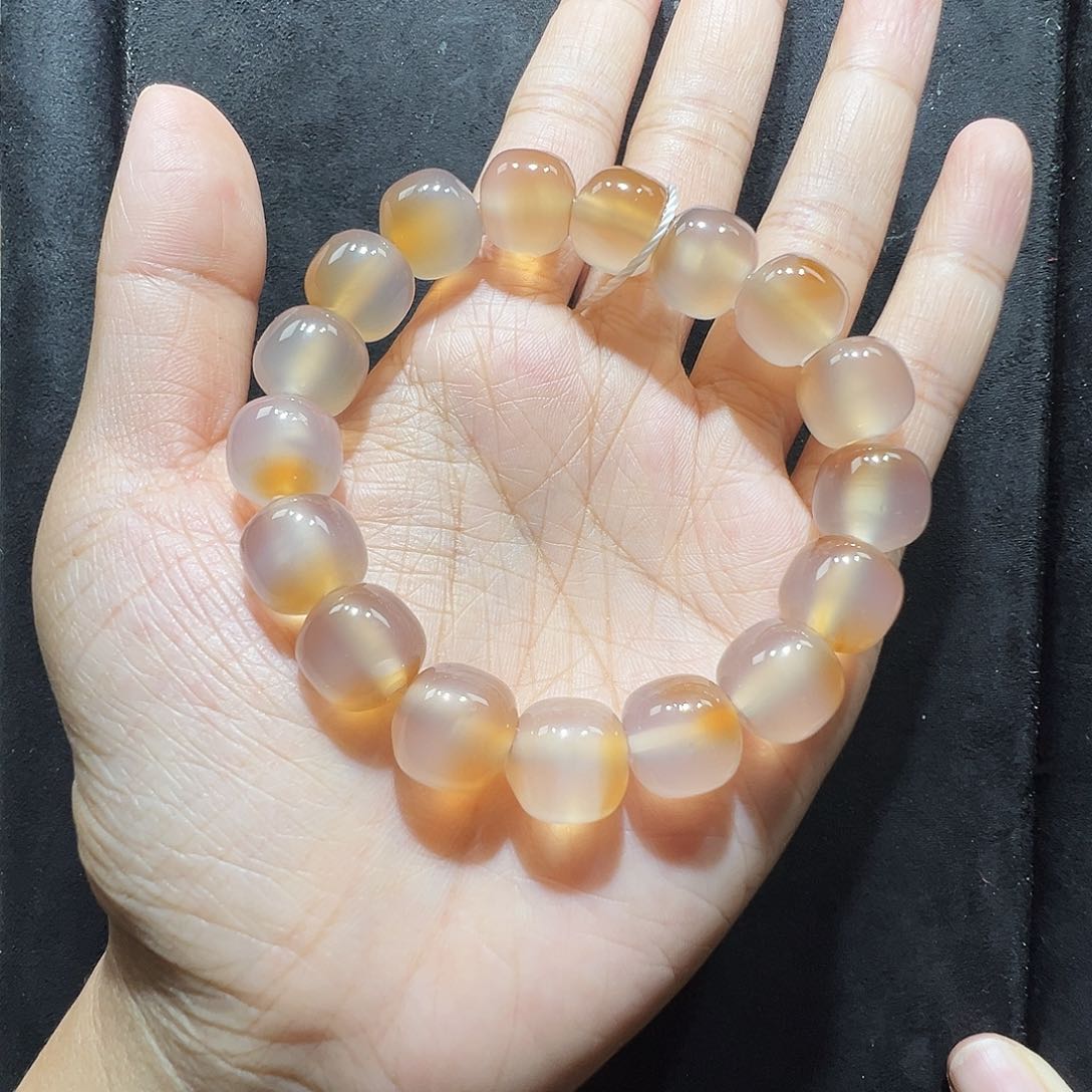 玛瑙/玉髓手串未镶嵌