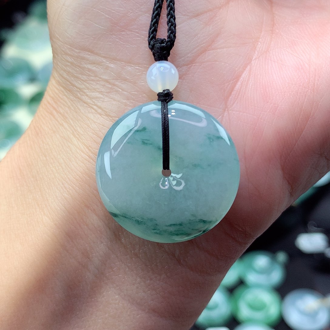 翡翠颈饰未镶嵌尺寸23.9/6