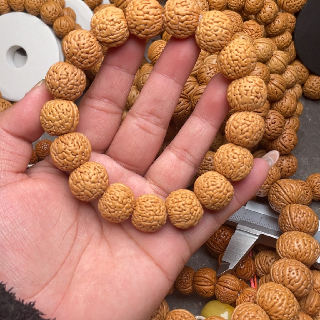 手串桃核龙鳞野凤闪33