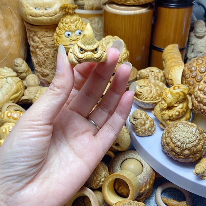 *****竹纯手工雕刻竹根金蟾