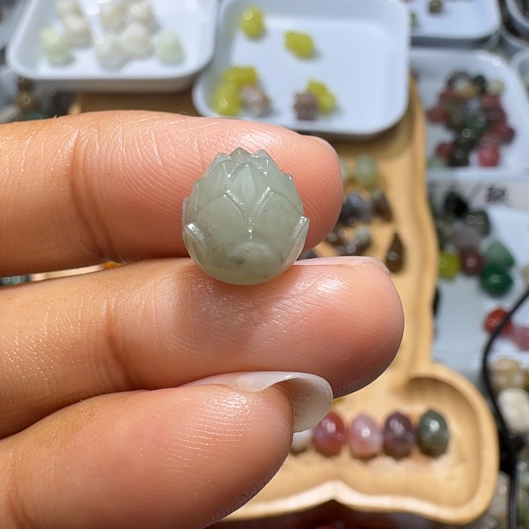 和田玉未镶嵌珠宝奇石