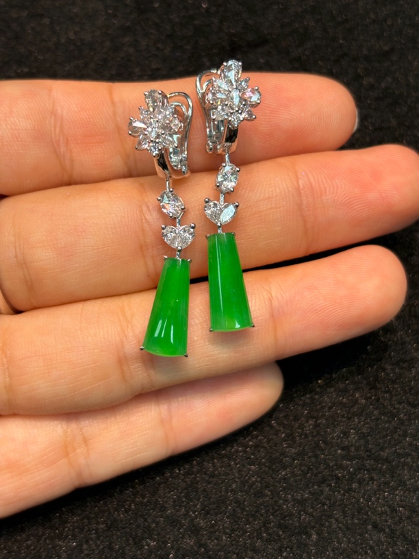 天然缅甸翡翠A货18k金镶嵌满绿柱子方牌耳坠