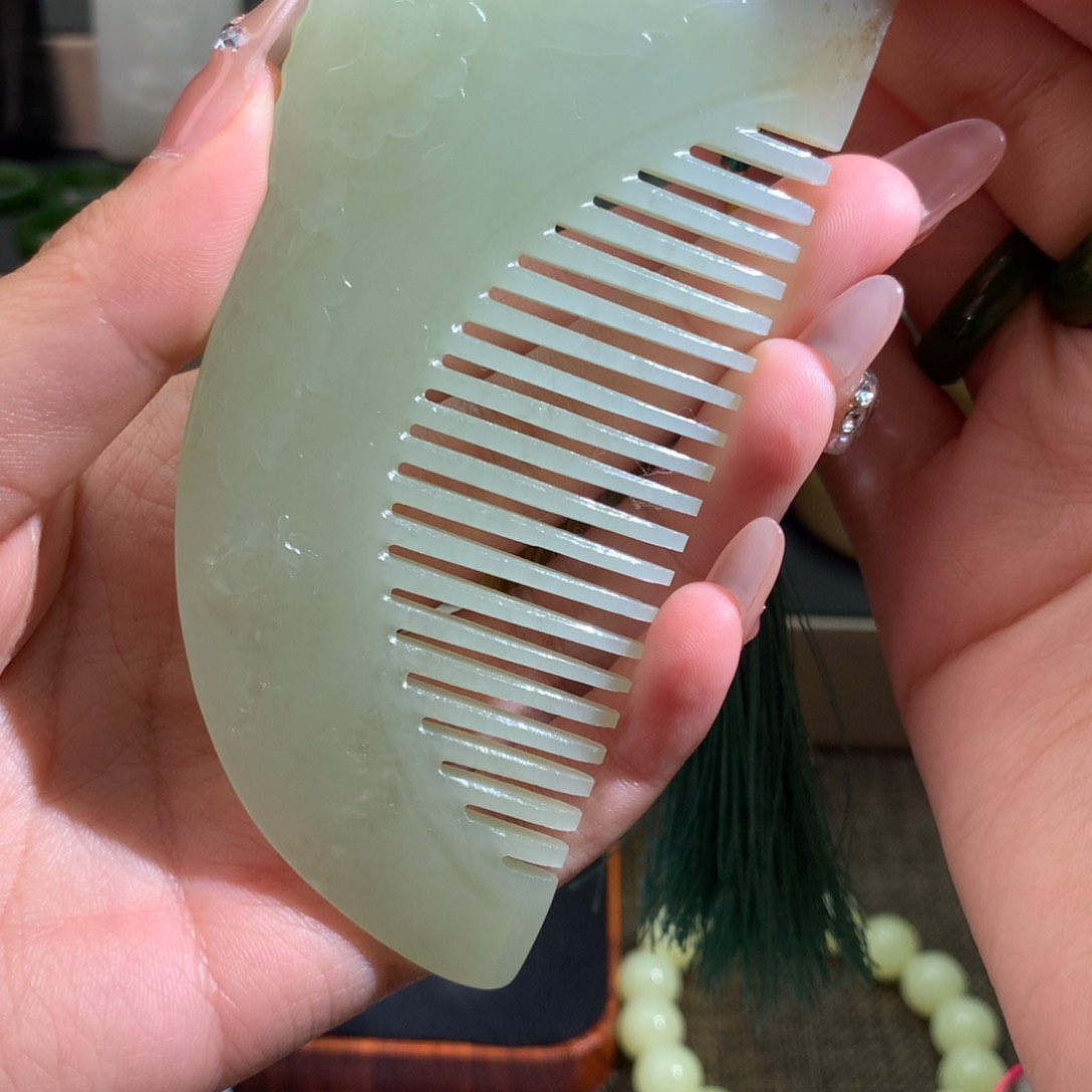 和田玉耳饰未镶嵌艾****8