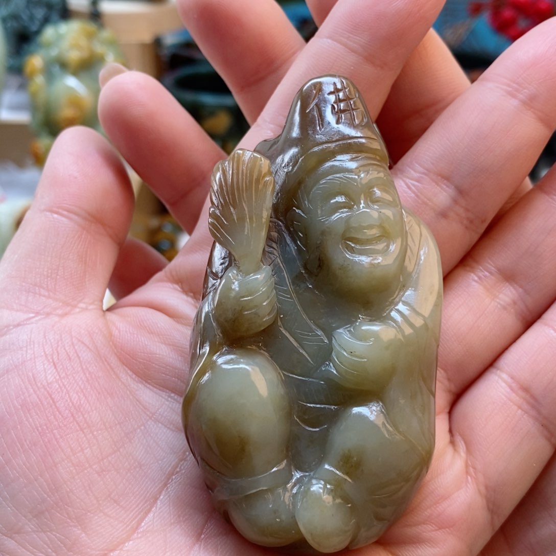 透闪石质玉手把未镶嵌