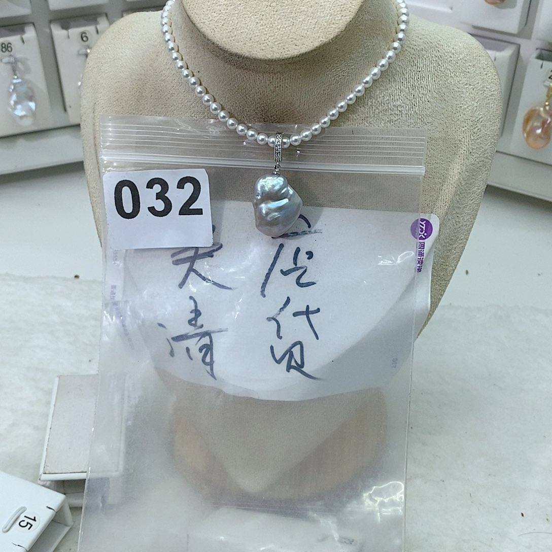 淡水珍珠颈饰合金