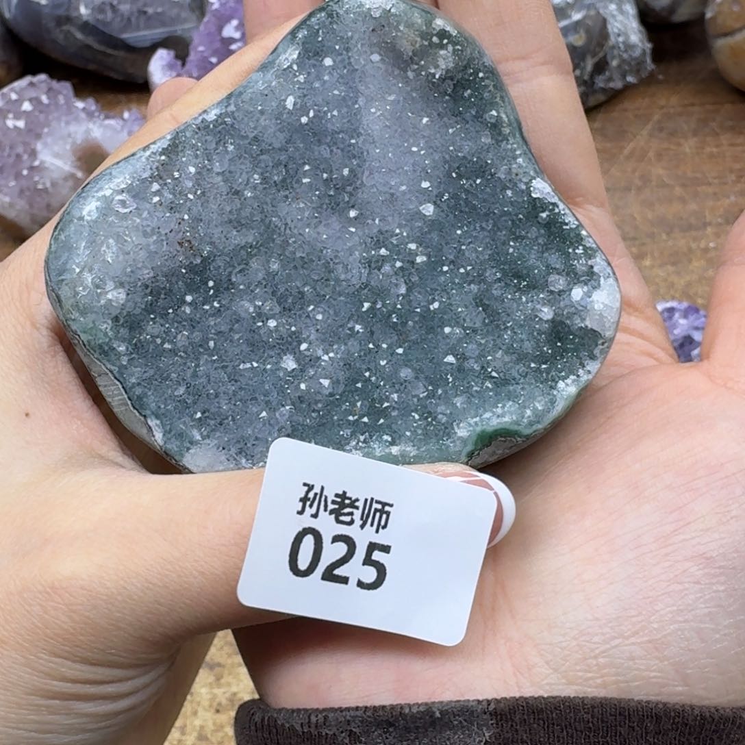 水晶大型摆件（非配饰）未镶嵌