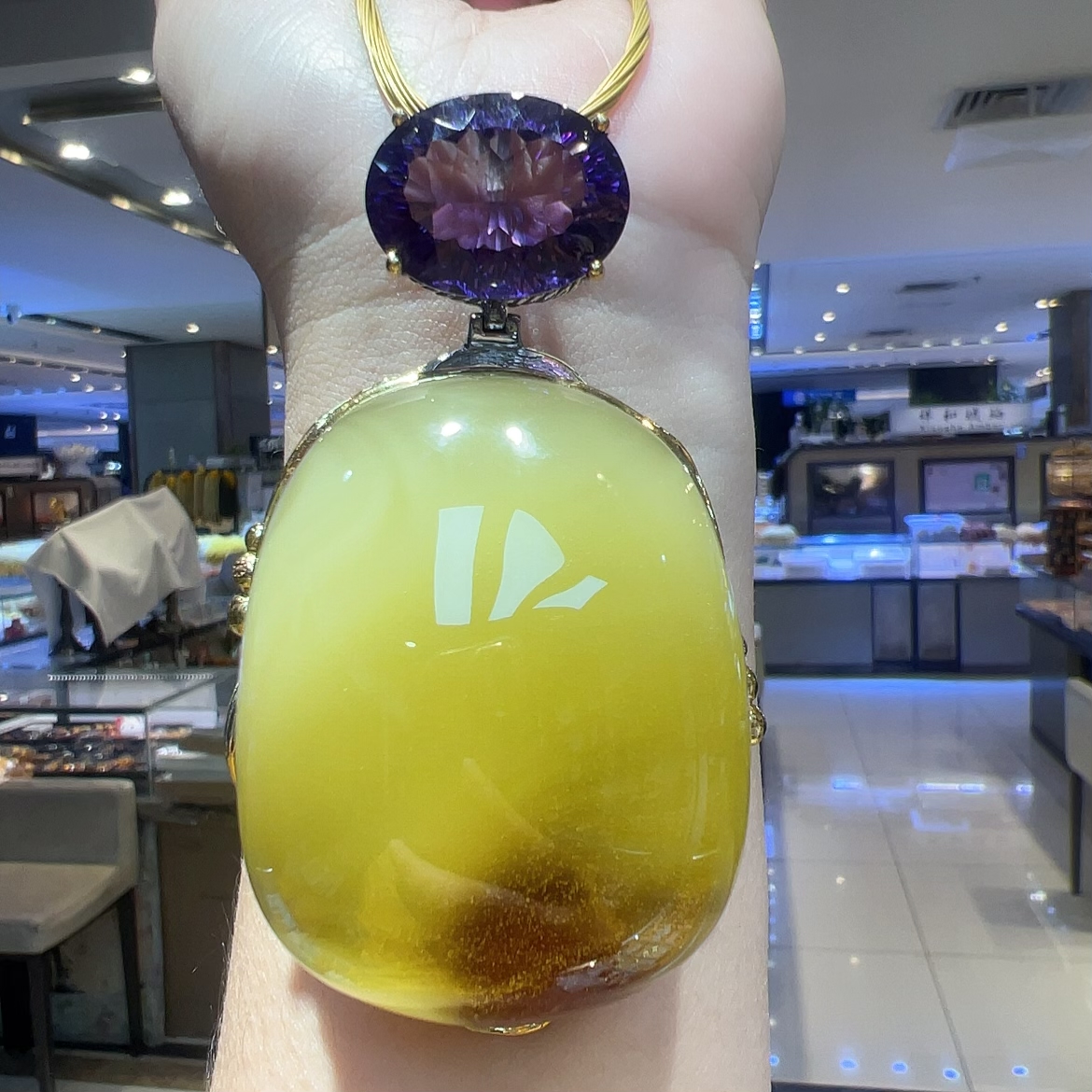 银镶嵌天然琥珀蜜蜡时尚女款精美大气吊坠