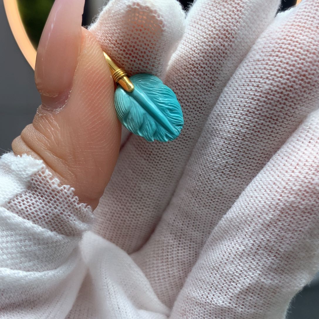 绿松石未镶嵌挂件