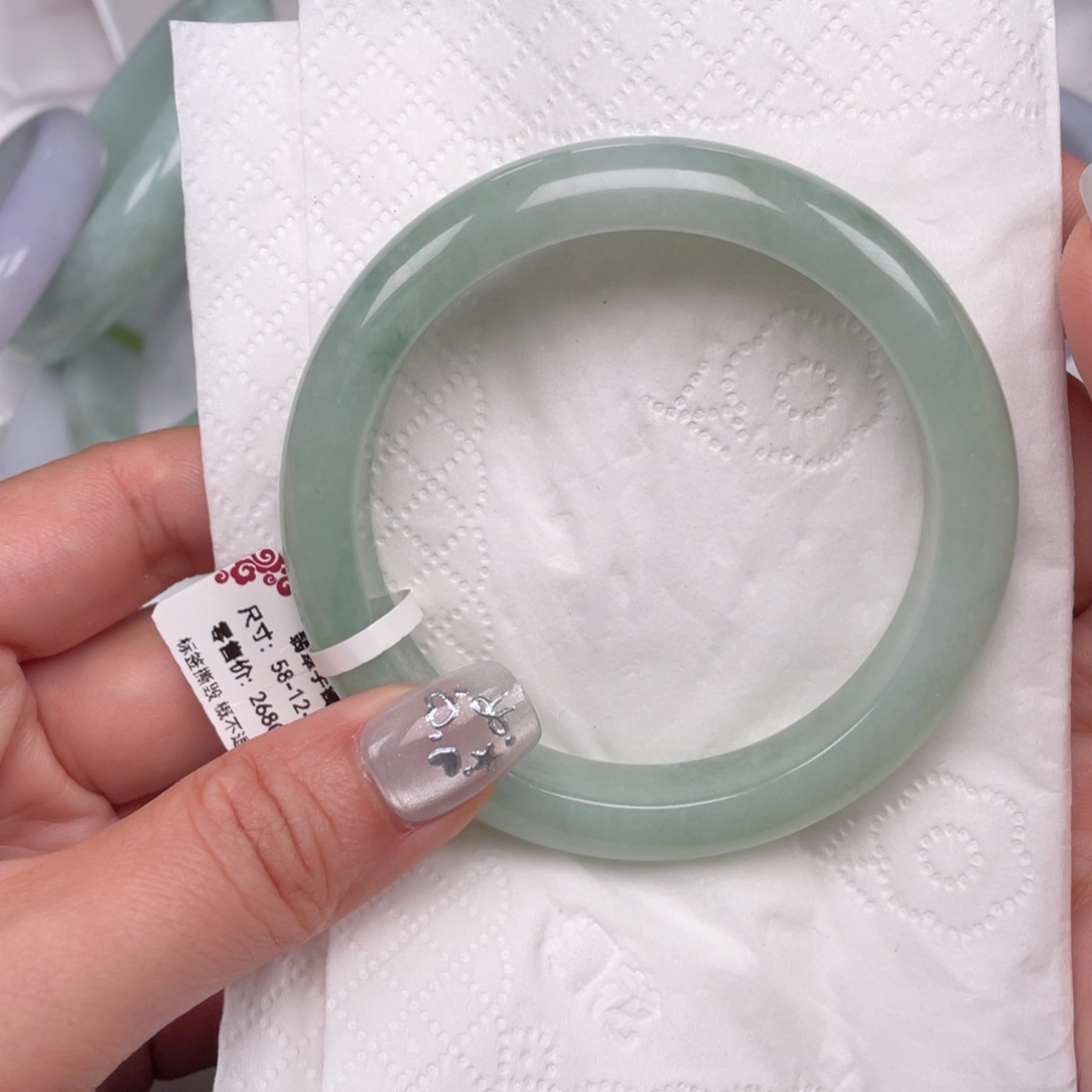 翡翠未镶嵌手镯049