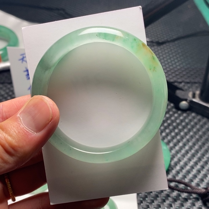 石英质玉手镯未镶嵌梦****前天然非洲翠