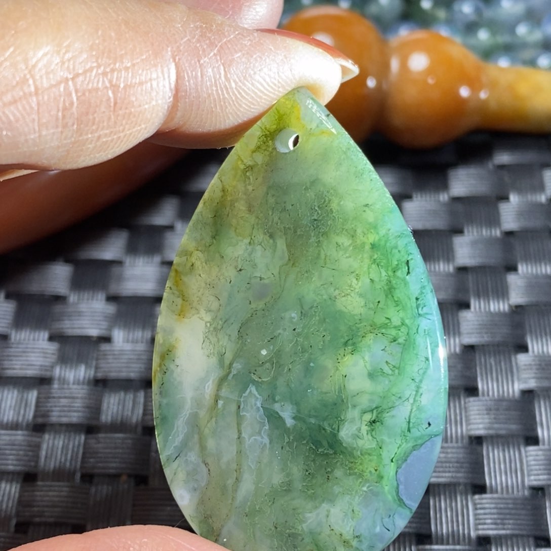 玛瑙/玉髓颈饰未镶嵌阿*