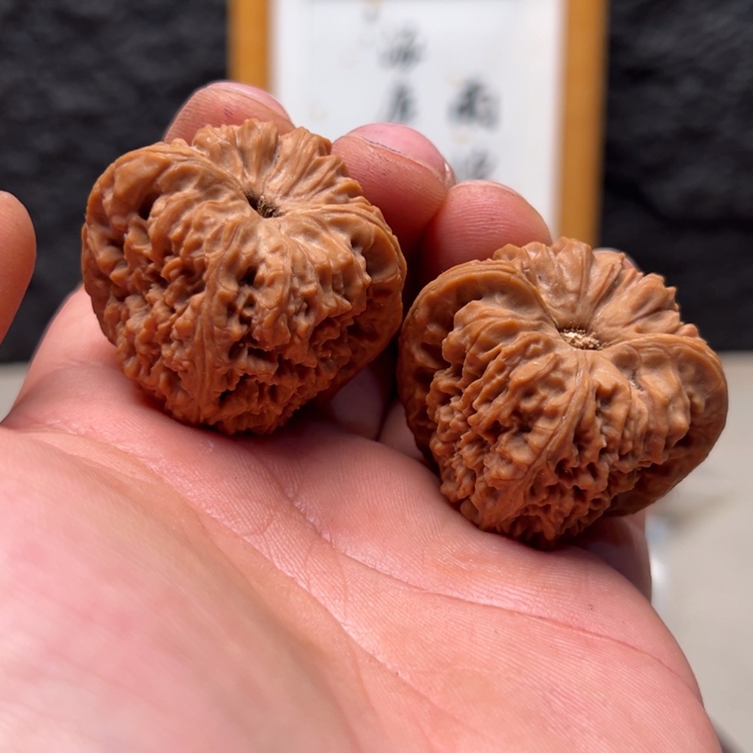 吊坠文玩核桃南疆40.5大凹底