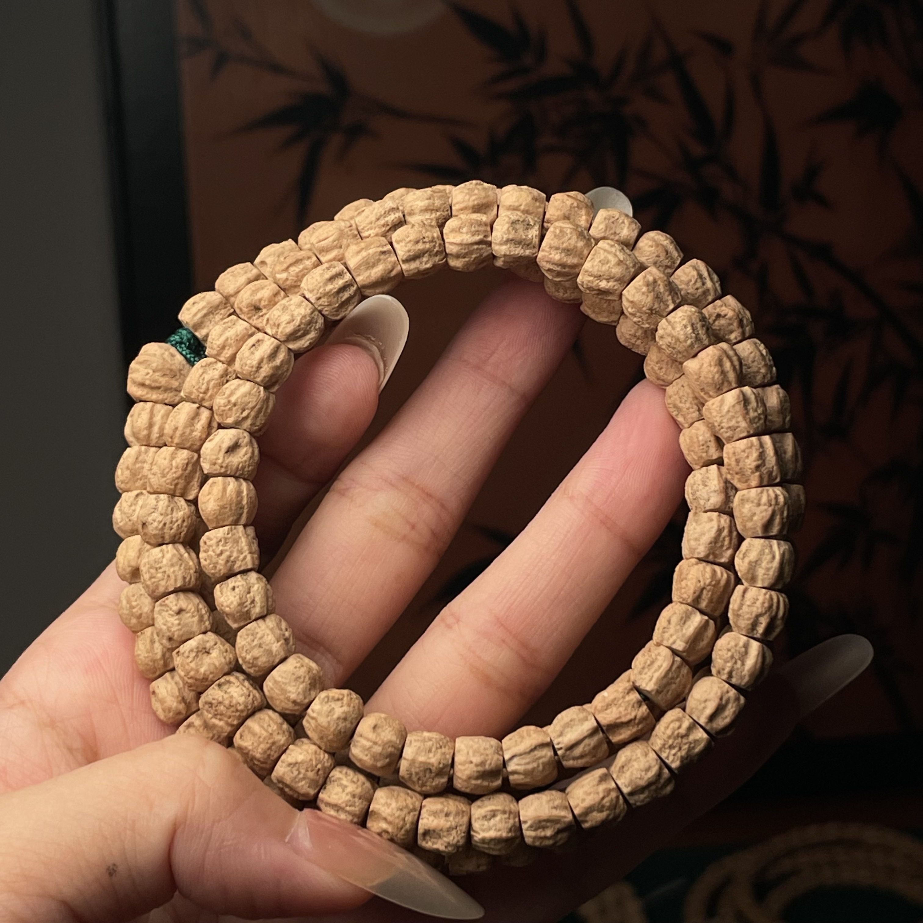 热振柏香微脏方块顺纹108
