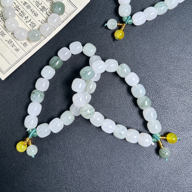 天山翠镯芯料手链夏天润泽手链叠戴手串