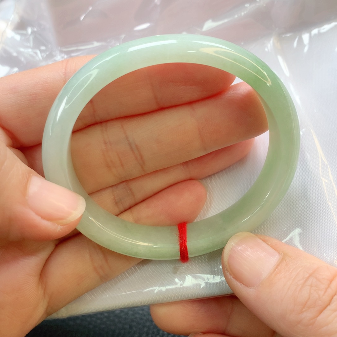 翡翠手镯未镶嵌贵妃54