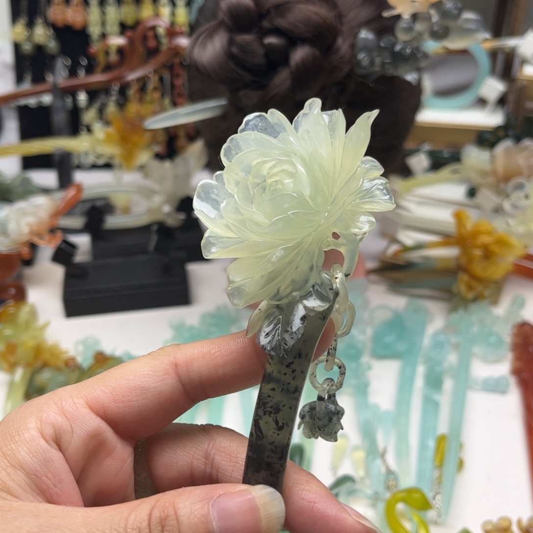 蛇纹石玉发簪合金