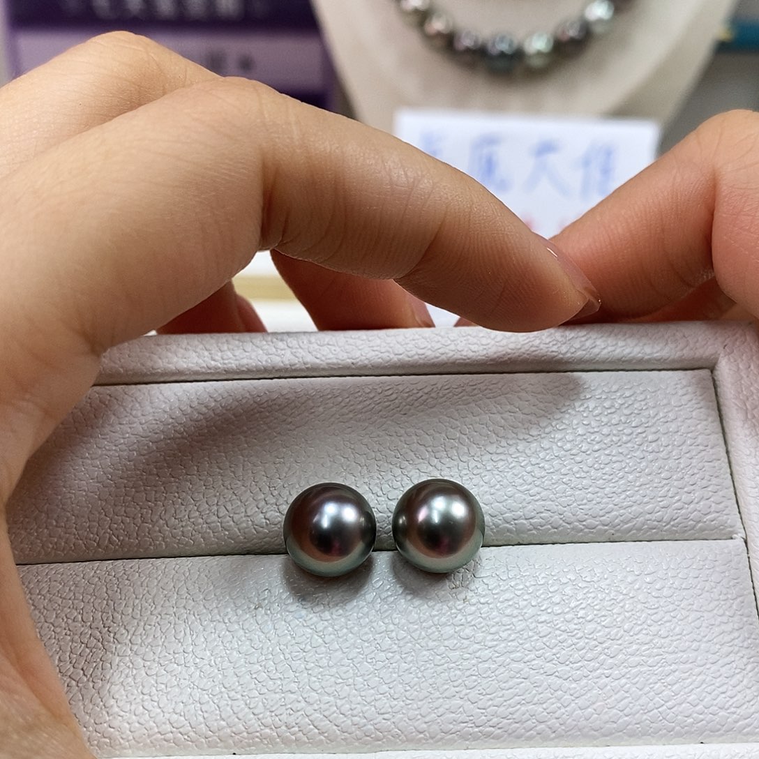 耳饰18K金镶嵌海水珍珠10m大溪地黑珍珠耳钉（铂金灰）基本无暇