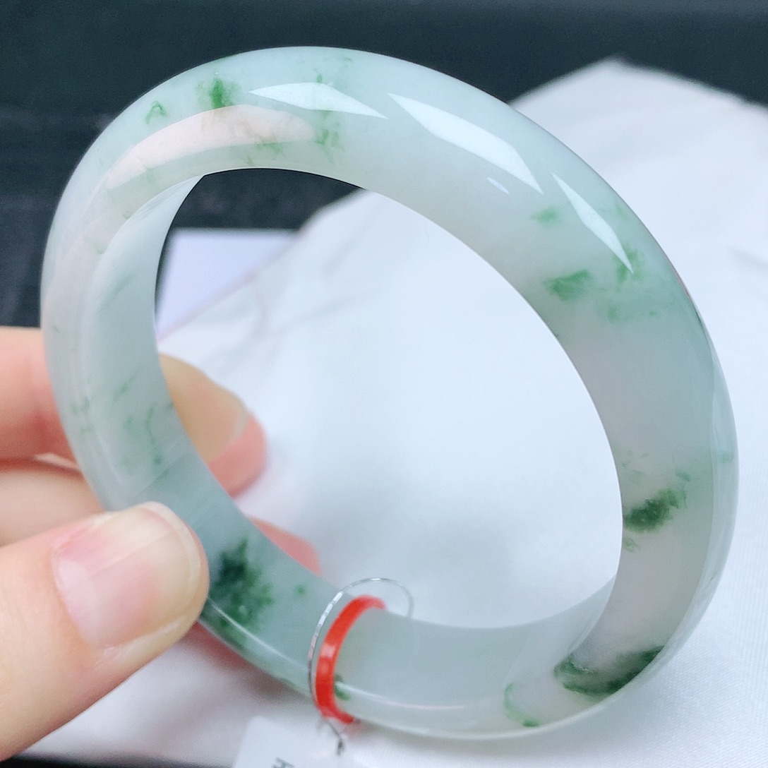 翡翠手镯未镶嵌57➕圈