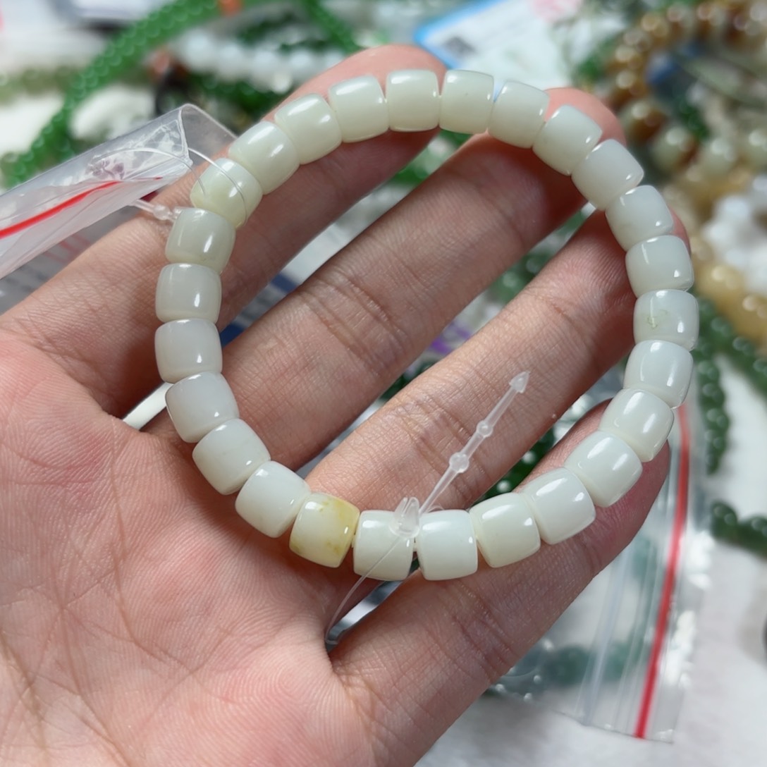 和田玉手链未镶嵌