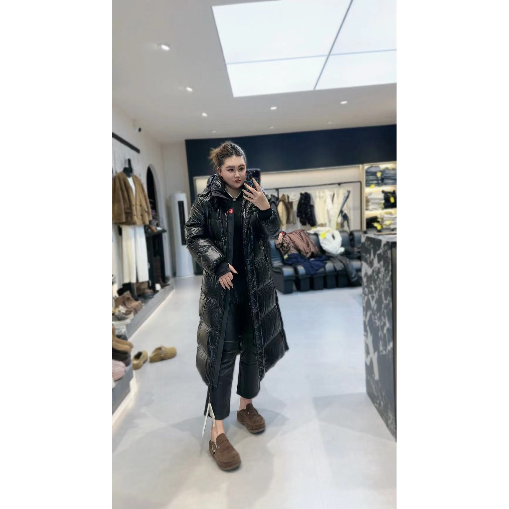 168欧韩集合店| 鹅绒服长款羽绒服 亮面轻盈锁温 NM3031