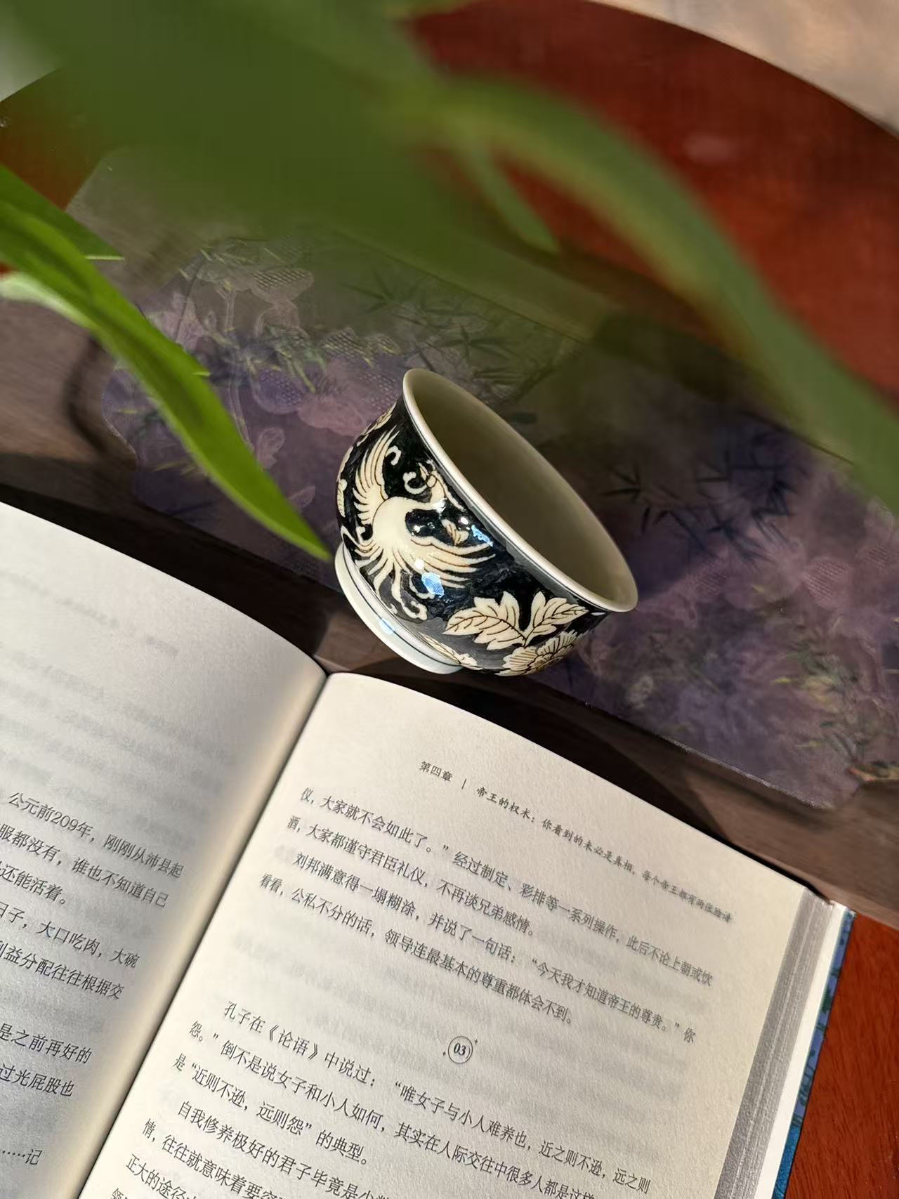 A070【景墨春风】景德镇手工手绘釉里金黑金凤凰炉式杯  80ml 