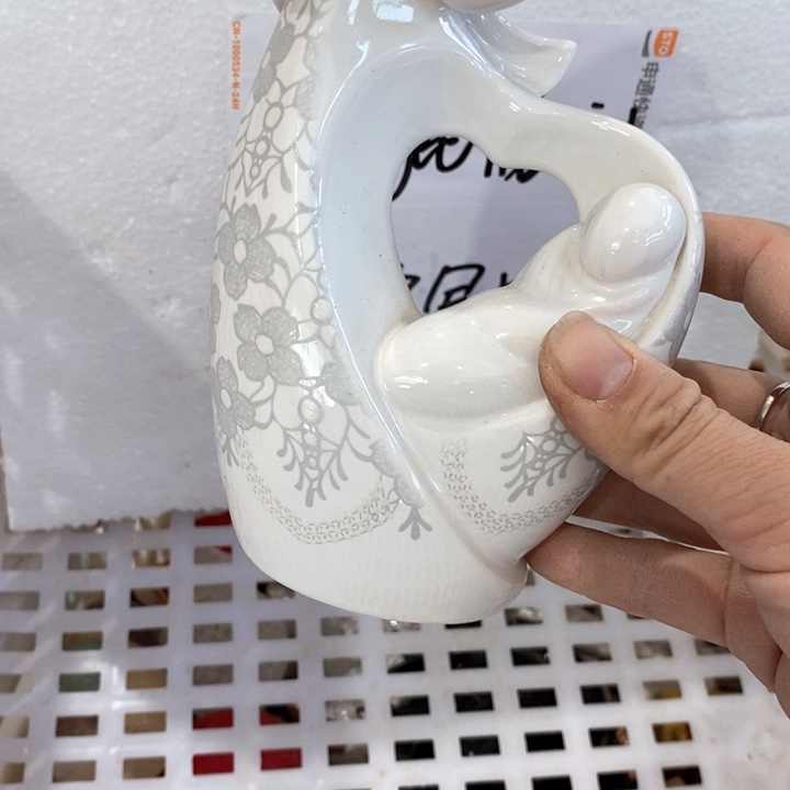 摆件陶瓷树脂材料