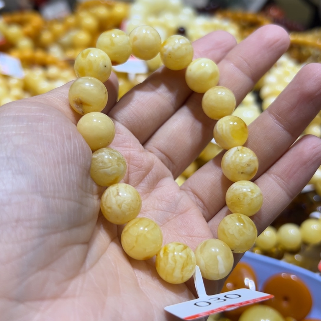 琥珀珠宝奇石未镶嵌