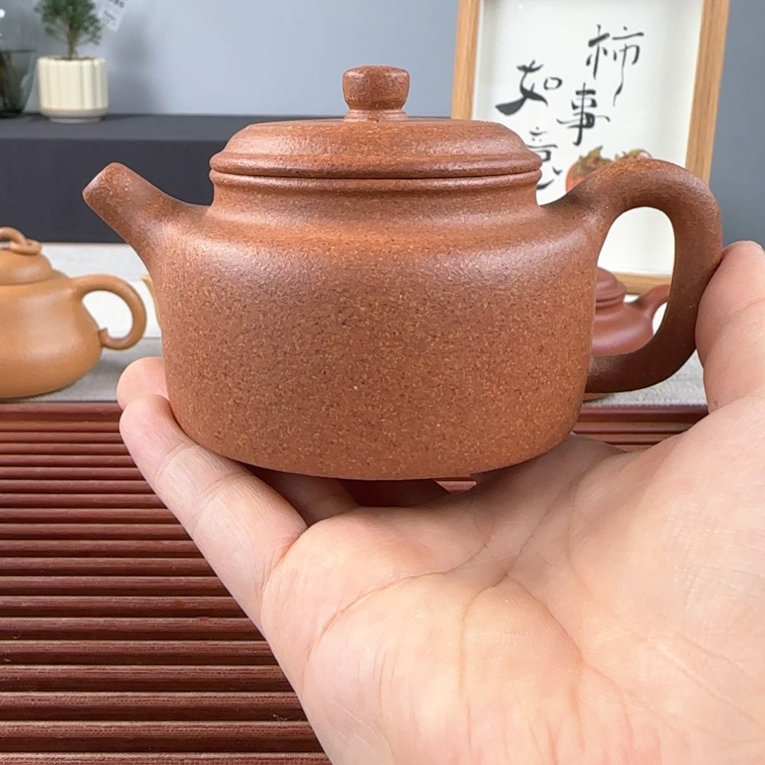紫砂茶壶微瑕德钟黄降坡