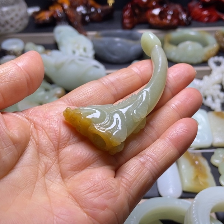 和田玉未镶嵌挂件