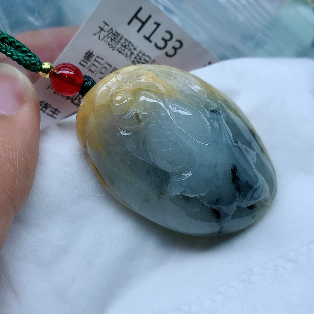 翡翠颈饰未镶嵌牌子